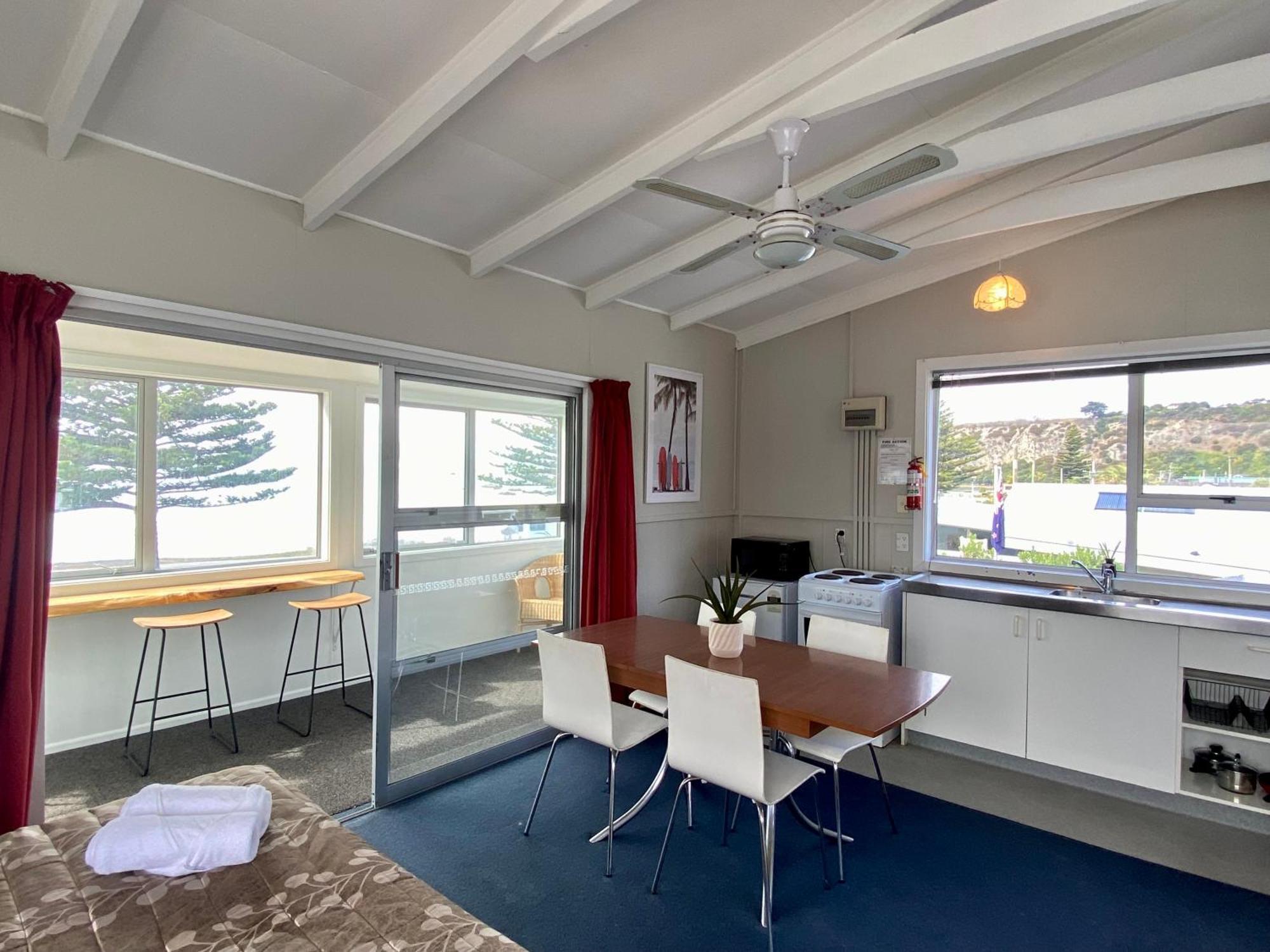 Sea View Motel - Unit 1 Kaikoura Buitenkant foto
